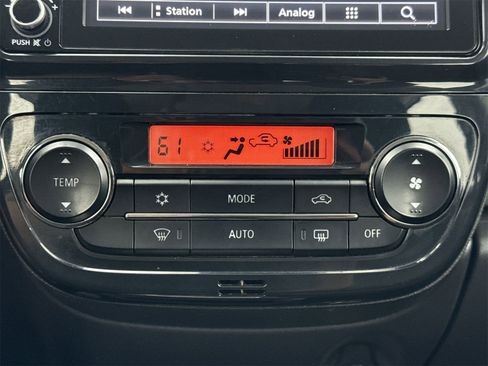 Used 2022 Mitsubishi Mirage ES image 26