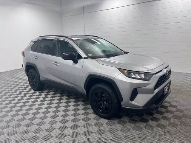 Used 2019 Toyota RAV4 LE w/ Carpet Mat Package AWD/4WD image 4