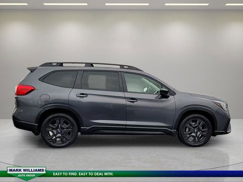 Used 2024 Subaru Ascent Onyx Edition image 2