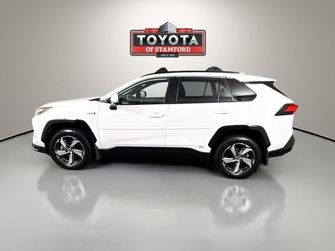 Certified 2024 Toyota RAV4 SE w/ Weather & Moonroof Package AWD/4WD image 4