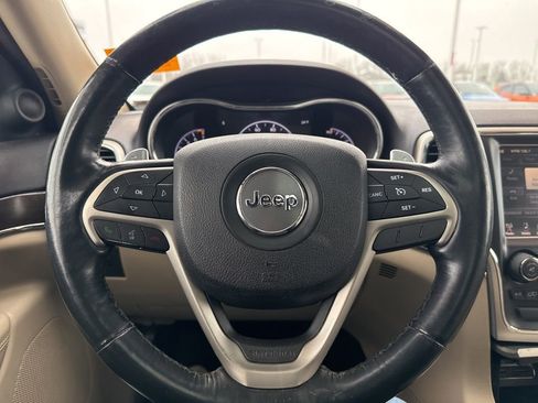 Used 2015 Jeep Grand Cherokee Limited w/ Luxury Group II image 13