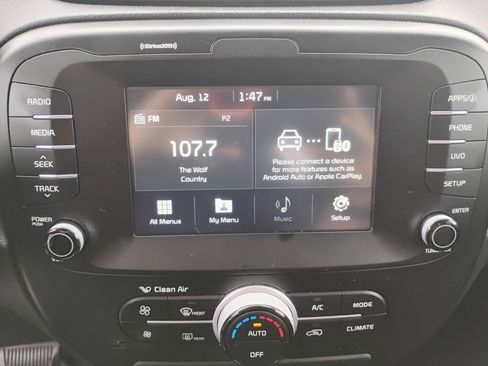 Used 2019 Kia Soul + FWD image 18