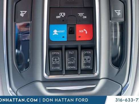 Used 2023 Jeep Grand Cherokee L Limited image 18