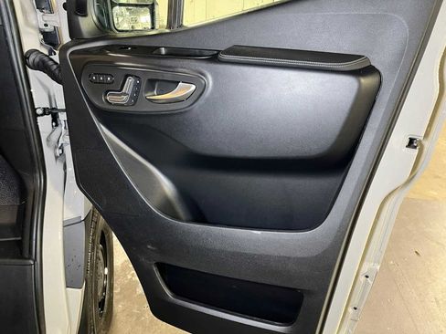 Used 2026 Mercedes-Benz Sprinter 2500 image 10
