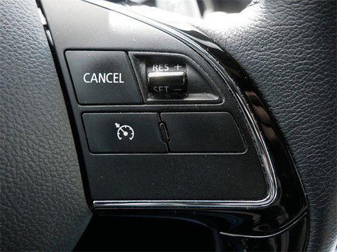 Used 2022 Mitsubishi Eclipse Cross SEL image 24