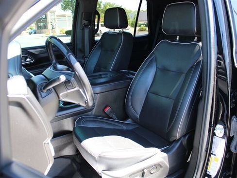 Used 2021 GMC Yukon SLT AWD/4WD image 16