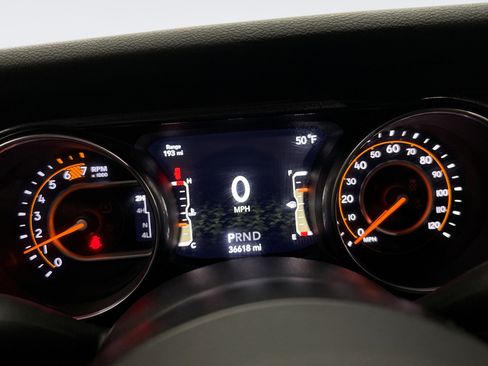 Used 2020 Jeep Wrangler Sport image 13