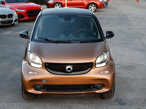 Used 2016 smart fortwo passion image 19
