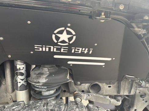 Used 2018 Jeep Wrangler Unlimited Rubicon image 18