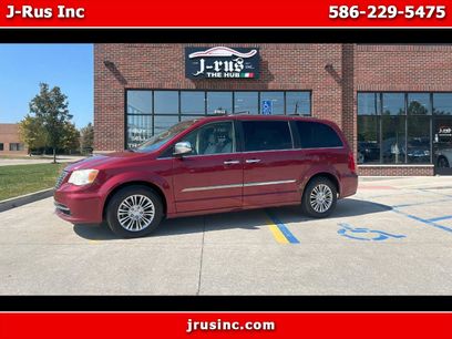 Used 2013 Chrysler Town & Country Touring-L w/ Driver Convenience Group