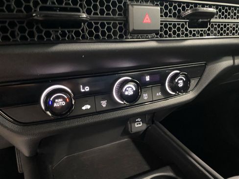 Used 2024 Honda HR-V LX image 24