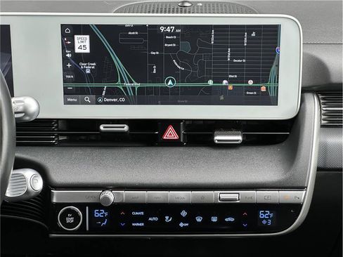 Used 2024 Hyundai Ioniq 5 SE image 22