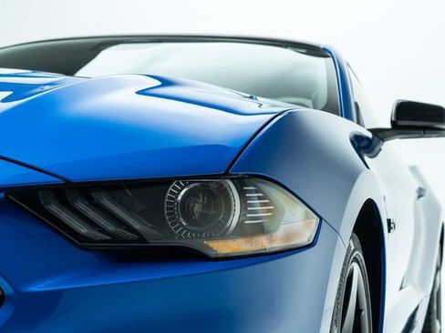 Used 2021 Ford Mustang GT Premium w/ Equipment Group 401A image 11