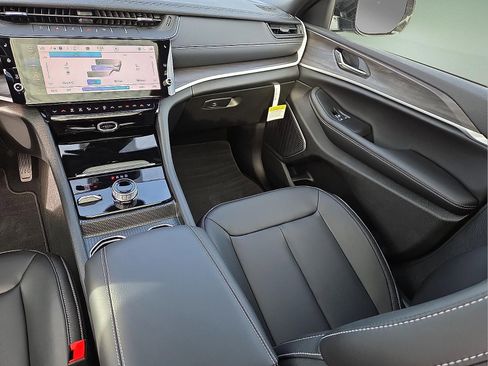 New 2026 Jeep Grand Cherokee L Limited image 13