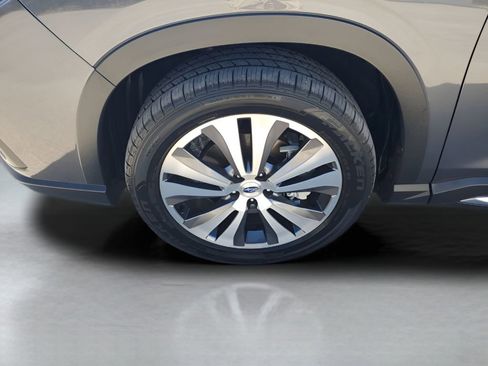 Used 2022 Subaru Ascent Limited w/ Technology Package image 18