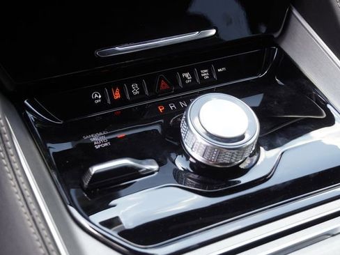 New 2026 Jeep Grand Wagoneer Limited AWD/4WD image 25