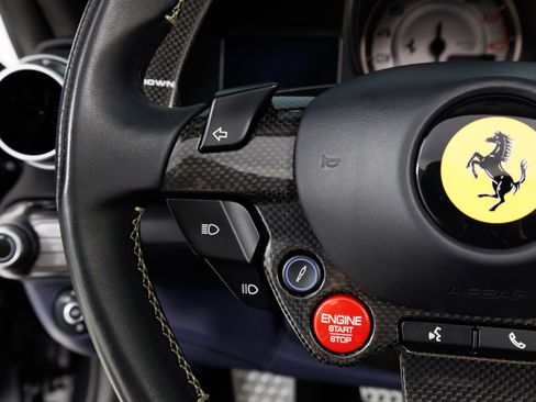 Used 2021 Ferrari 812 GTS RWD image 25