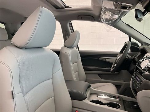 New 2025 Honda Ridgeline RTL image 31