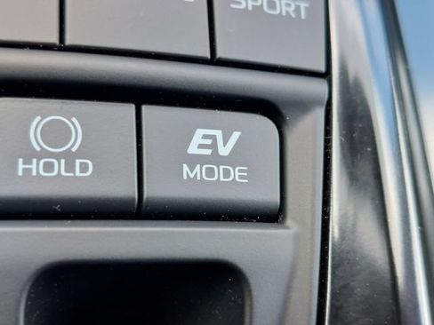 Certified 2025 Toyota Camry SE w/ Convenience Package AWD/4WD image 25