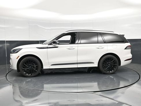 Used 2025 Lincoln Aviator Reserve w/ Equipment Group 201A AWD/4WD image 6