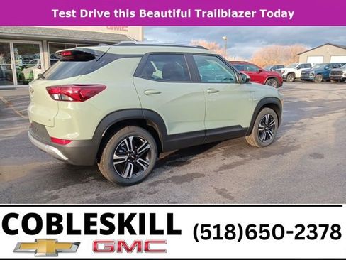 New 2026 Chevrolet TrailBlazer LT w/ Convenience Package image 3