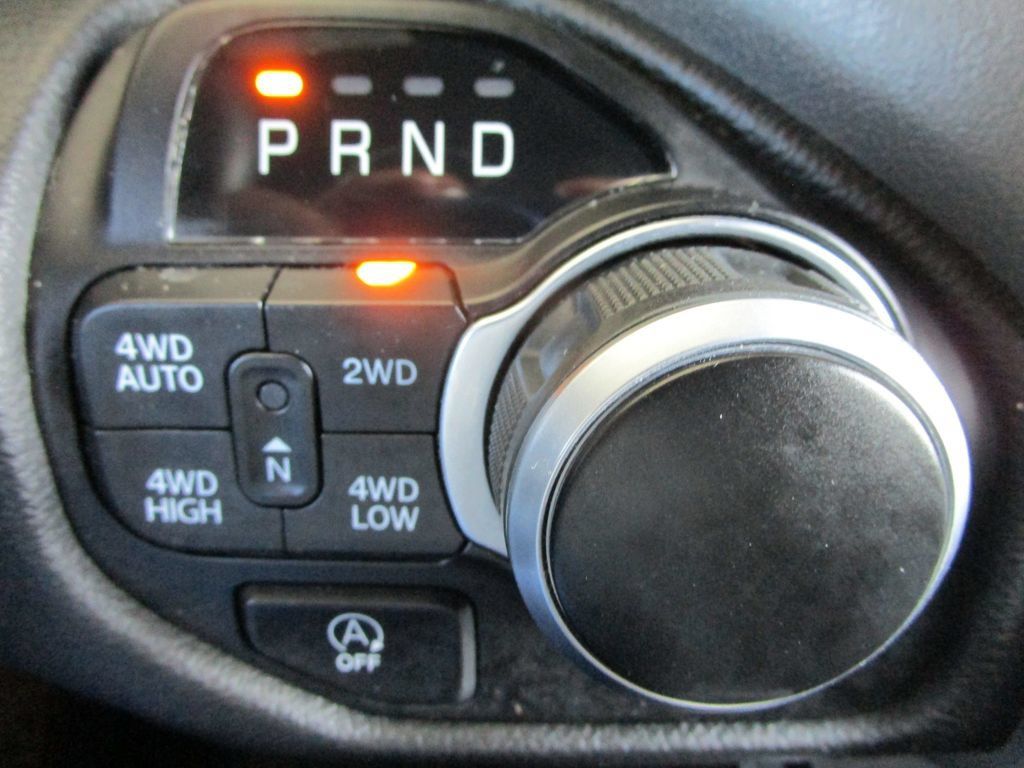 Used 2023 RAM 1500 Lone Star AWD/4WD image 39