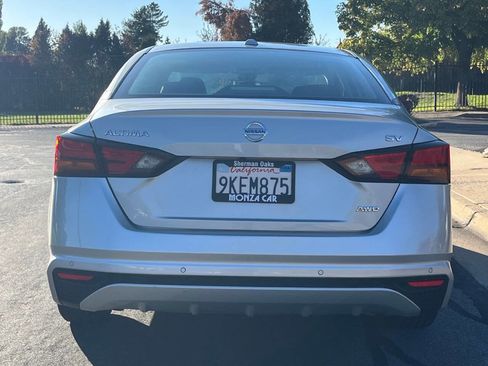 Used 2022 Nissan Altima 2.5 SV image 4