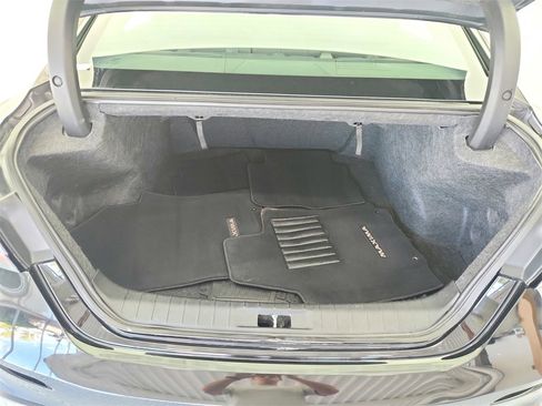 Used 2022 Nissan Maxima SR image 38