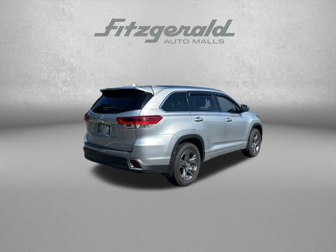 Used 2019 Toyota Highlander Limited Platinum AWD/4WD image 8
