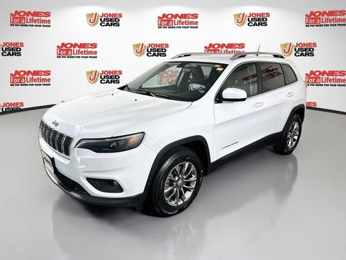 Used 2020 Jeep Cherokee Latitude Plus w/ Cold Weather Group AWD/4WD image 13