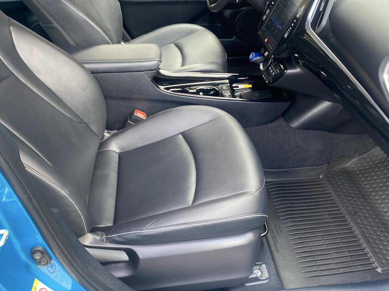 Used 2022 Toyota Prius Prime Limited FWD image 7