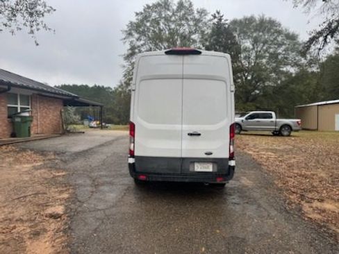 Used 2022 Ford Transit 250 148 High Roof AWD image 4