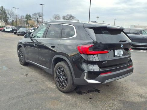 Used 2023 BMW X1 xDrive28i AWD/4WD image 3