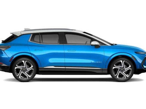 New 2026 Chevrolet Equinox EV LT image 29