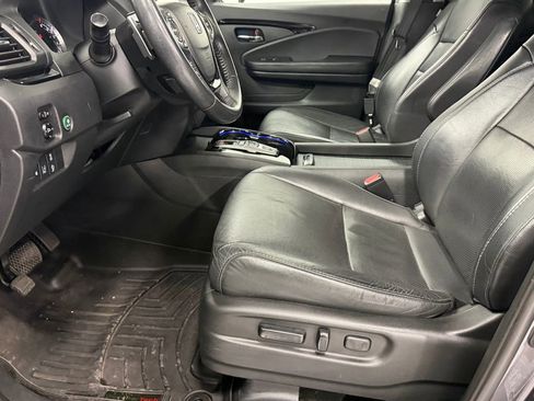 Used 2017 Honda Pilot Elite image 13