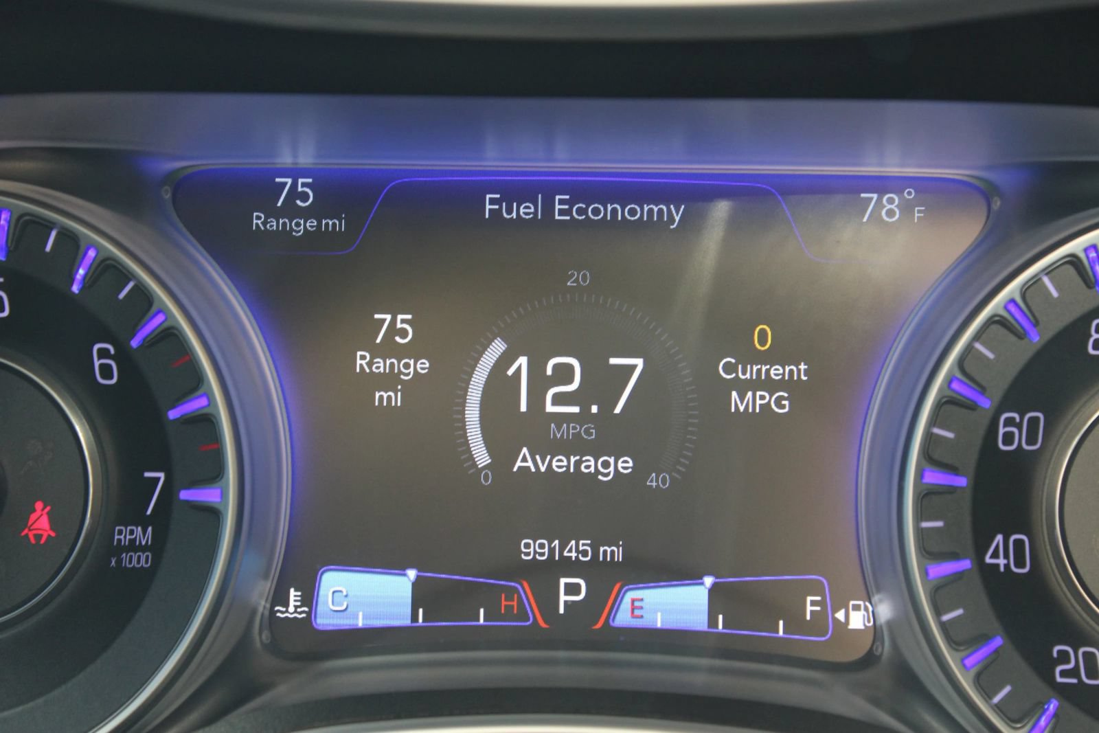 Used 2016 Chrysler 300 C RWD image 16