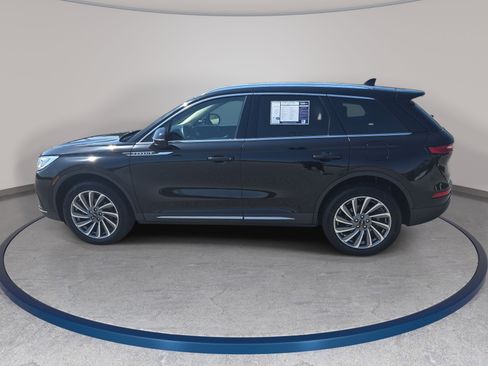 Certified 2024 Lincoln Corsair Reserve w/ Equipment Group 201A AWD/4WD image 8