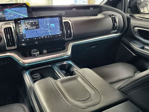 New 2026 Ford Expedition Max Platinum image 28