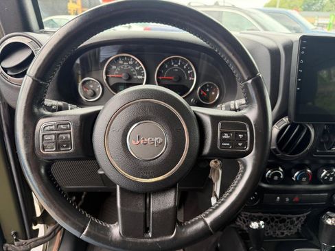 Used 2015 Jeep Wrangler Unlimited Sport w/ Quick Order Package 24S AWD/4WD image 18