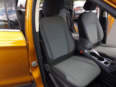 Used 2016 Ford Escape SE AWD/4WD image 22