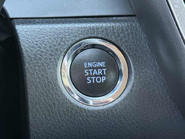 Used 2021 Toyota Camry XSE FWD image 19