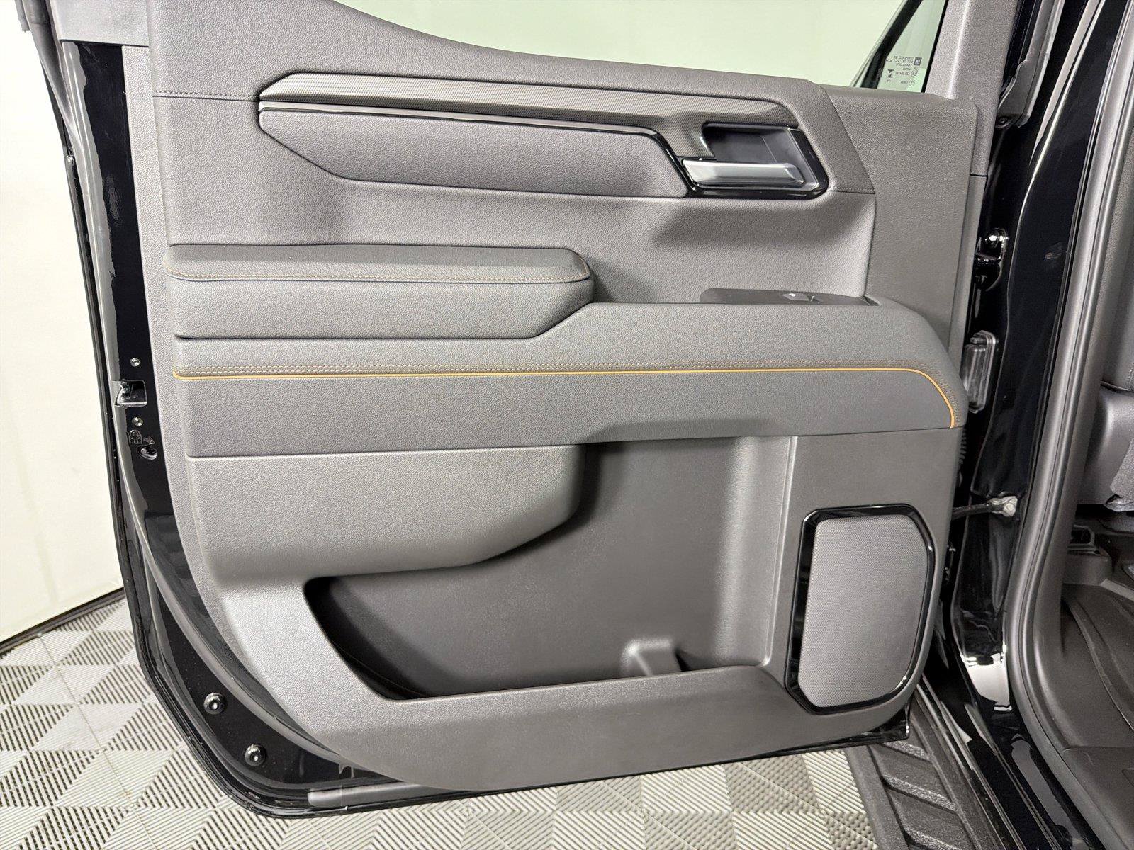 New 2026 GMC Sierra 1500 AT4 w/ AT4 Premium Package AWD/4WD image 19