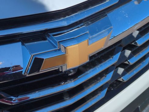 New 2026 Chevrolet Equinox LT w/ Safety and Technology Package image 30