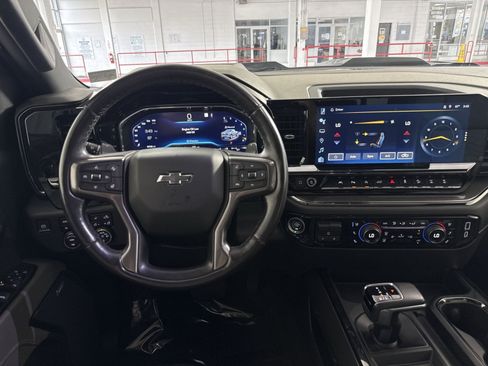 Used 2022 Chevrolet Silverado 1500 ZR2 w/ Technology Package AWD/4WD image 16