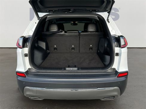 Used 2020 Jeep Cherokee Limited image 14