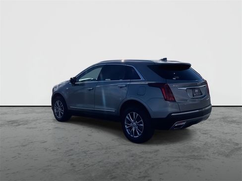Certified 2023 Cadillac XT5 Premium Luxury image 6
