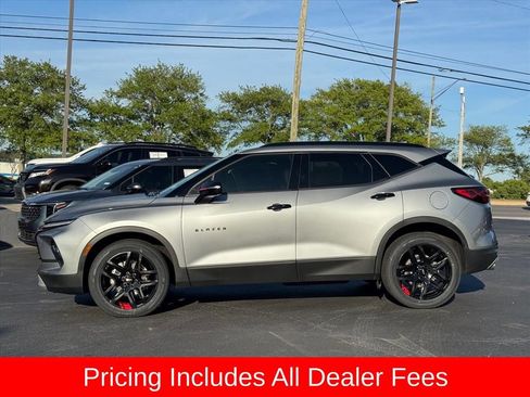 Used 2023 Chevrolet Blazer LT FWD image 6