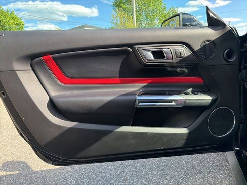 Used 2021 Ford Mustang GT Premium RWD image 8