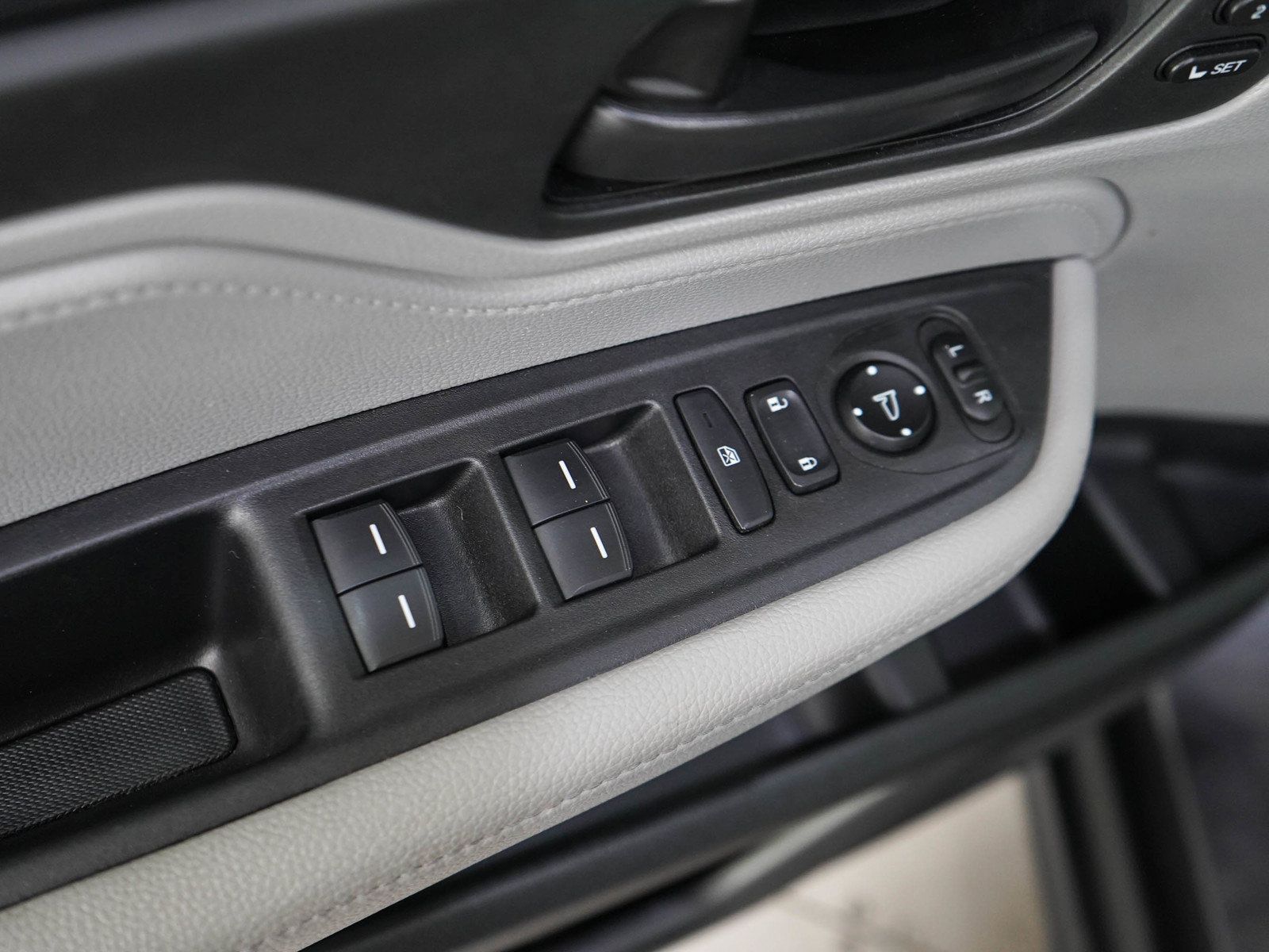 Used 2022 Honda Odyssey EX-L image 23