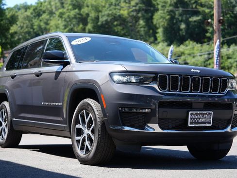 Used 2024 Jeep Grand Cherokee L Limited w/ Luxury Tech Group II AWD/4WD image 9